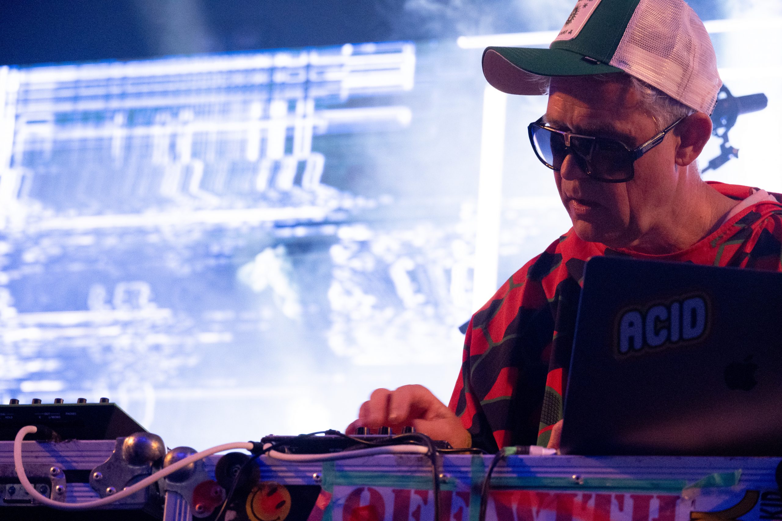 Bentley Rhythm Ace – Bearded Theory